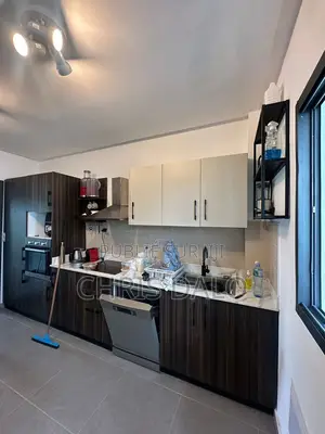 3chbre Duplex dans Location Haut, Cocody à Louer