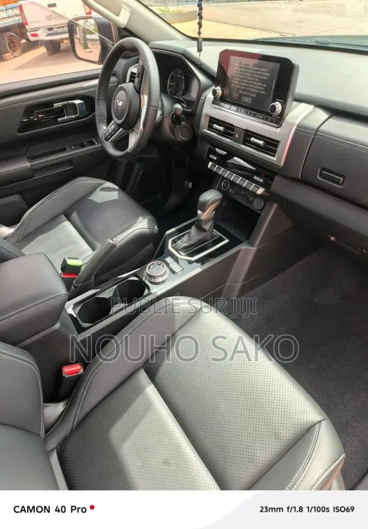 Mitsubishi L200 2025 Noir