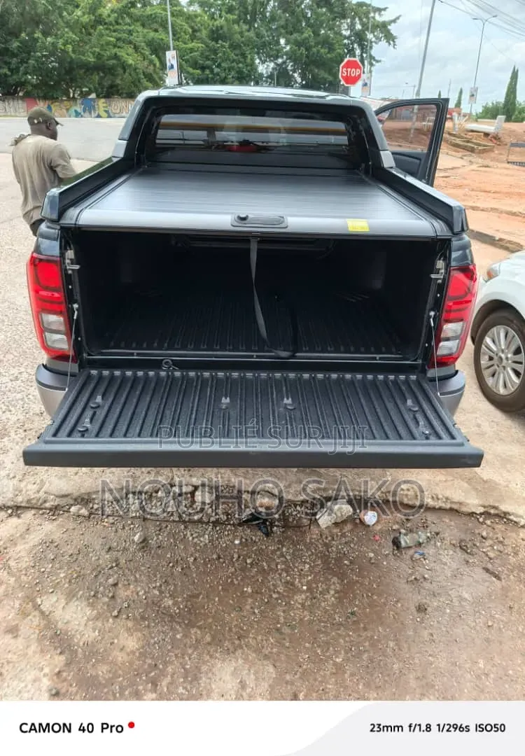 Mitsubishi L200 2025 Noir