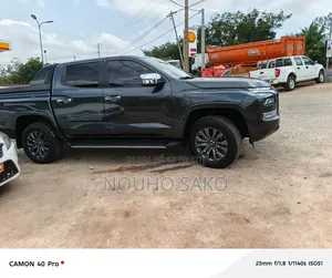 Mitsubishi L200 2025 Noir