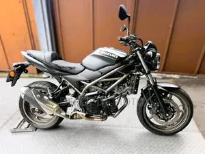 Nouveau Suzuki SFV650 2025 Noir