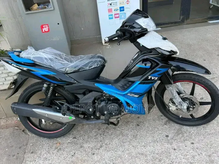 Nouveau TVS Rockz 125 2025 Bleu