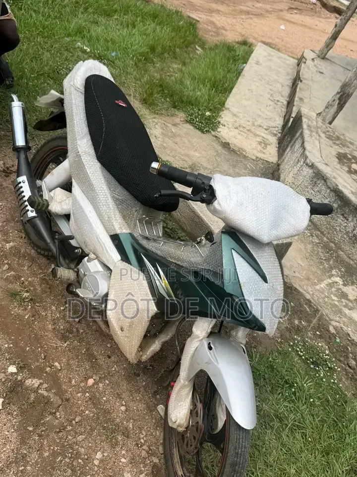 Nouveau KTM Autre 2025 Vert