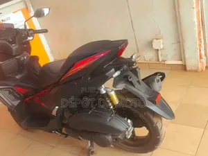 Nouveau Yamaha Autre 2026 Rouge
