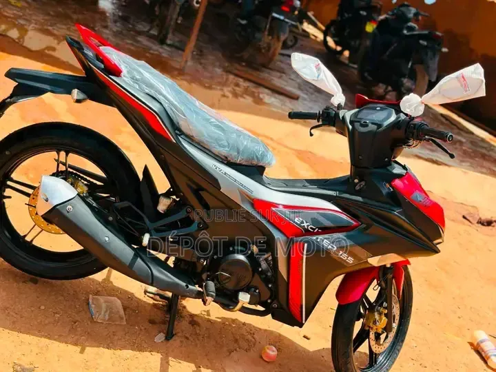 Nouveau Yamaha Autre 2026 Rouge