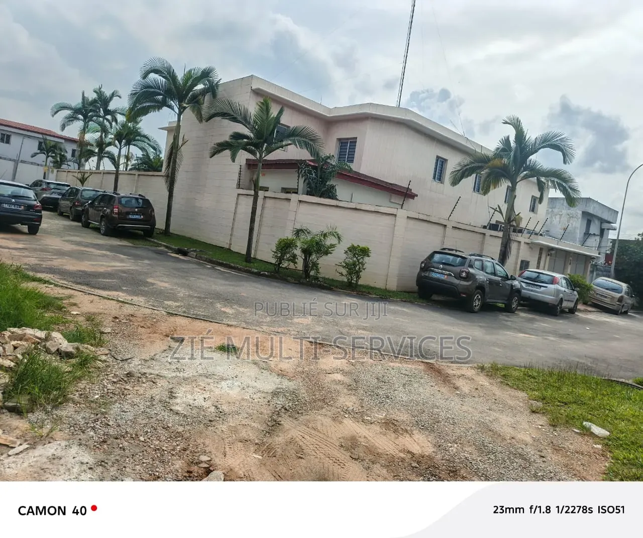 Meublé 18chbre Duplex dans Zié Multi-Service, Cocody à Vendre