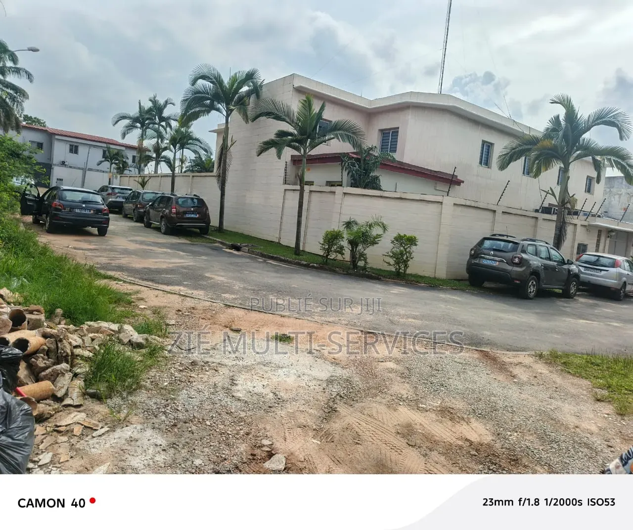 Meublé 18chbre Duplex dans Zié Multi-Service, Cocody à Vendre