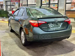 Toyota Corolla 2016 Vert