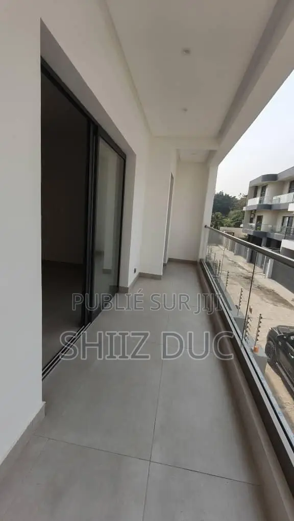 4chbre Villa dans Duc Mohamed, Cocody à Vendre