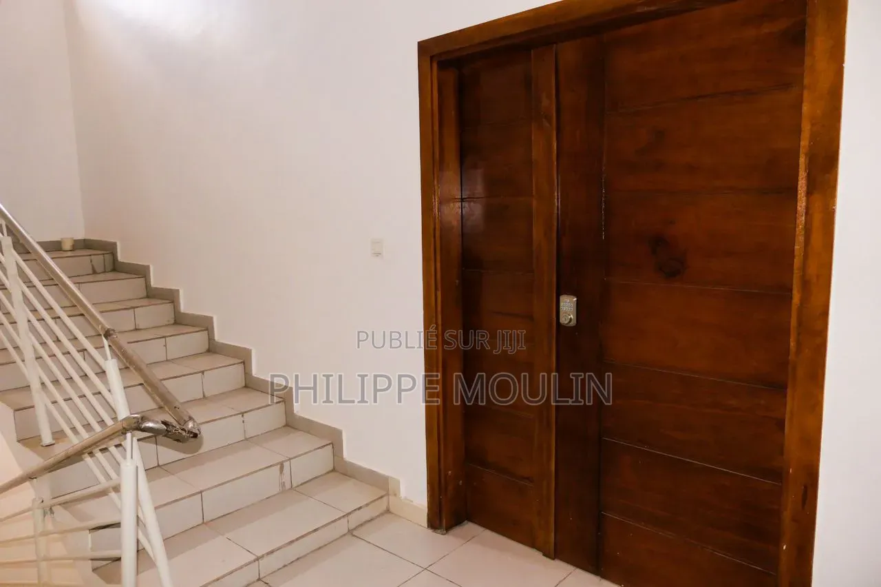 4chbre Villa dans Modeste, Grand-Bassam à Vendre