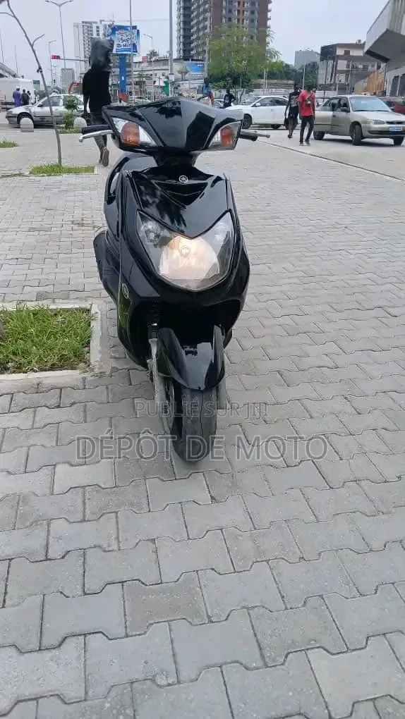Nouveau Yamaha Autre 2025 Noir