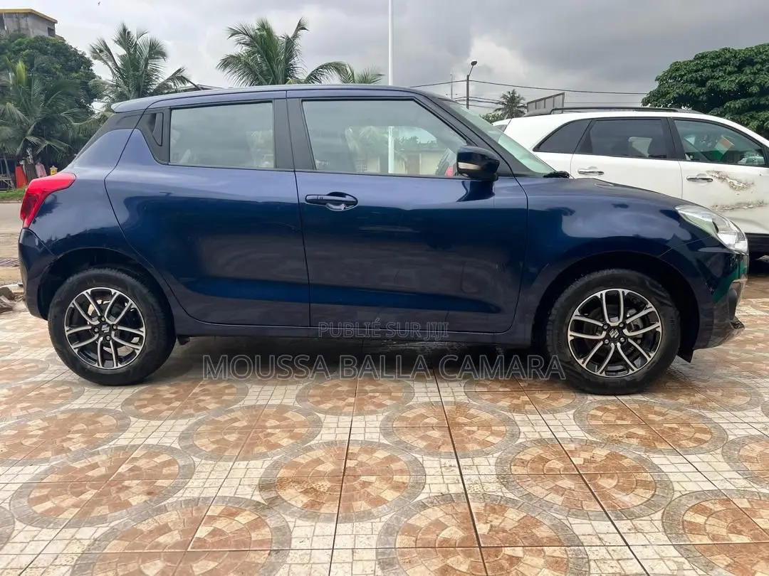 Suzuki Swift 2022 Bleu