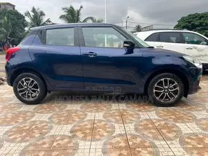 Suzuki Swift 2022 Bleu