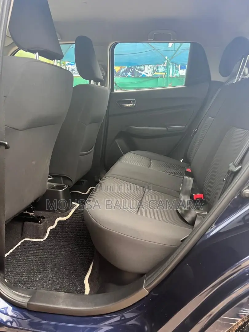 Suzuki Swift 2022 Bleu