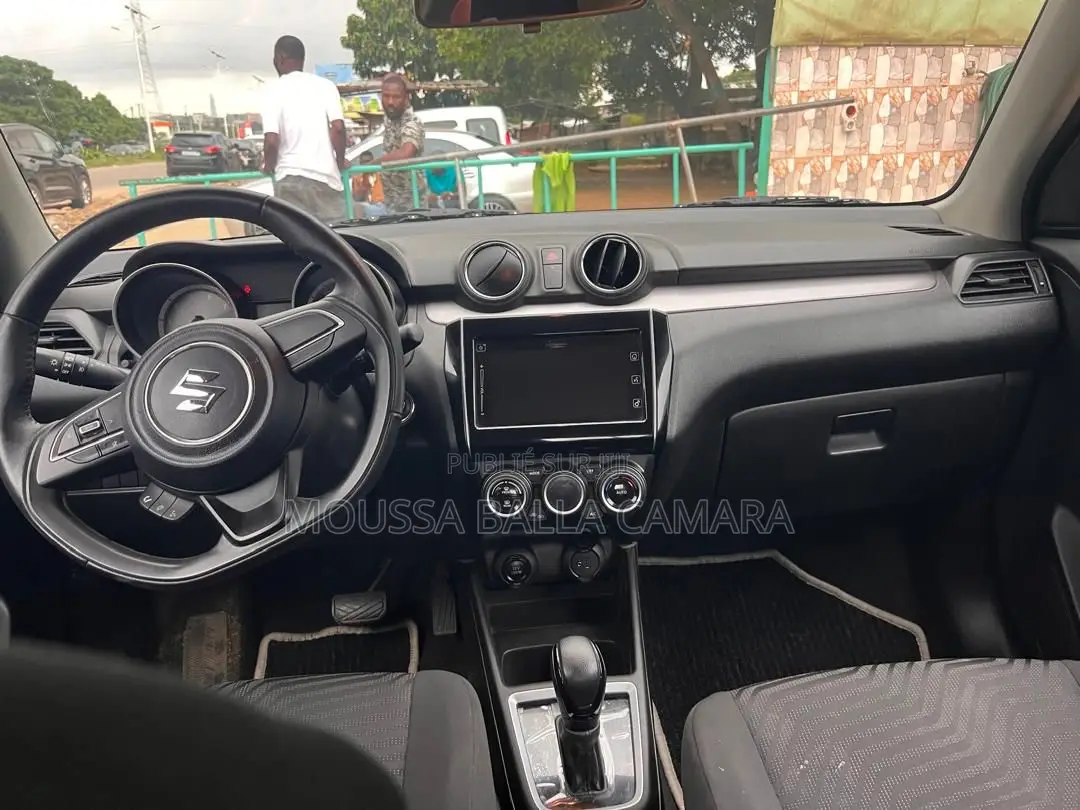 Suzuki Swift 2022 Bleu