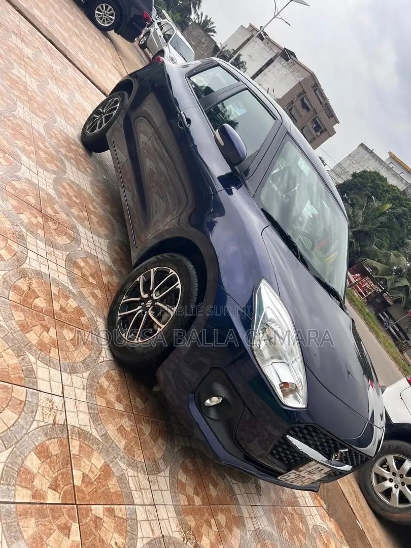Suzuki Swift 2022 Bleu