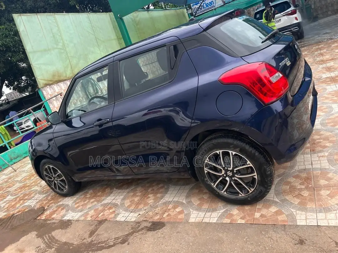 Suzuki Swift 2022 Bleu