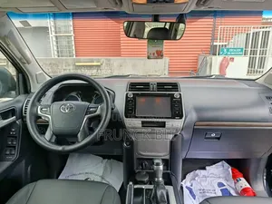 Toyota Land Cruiser Prado 2019 Noir