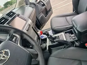 Toyota Land Cruiser Prado 2019 Noir