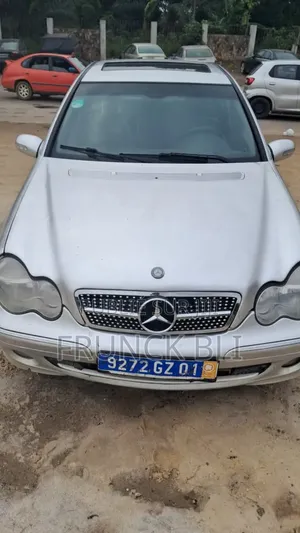 Mercedes-Benz C230 2000 Gris