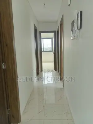 3chbre Appartement dans Cocody à Vendre