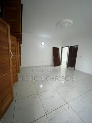 2chbre Appartement dans Cocody à Vendre