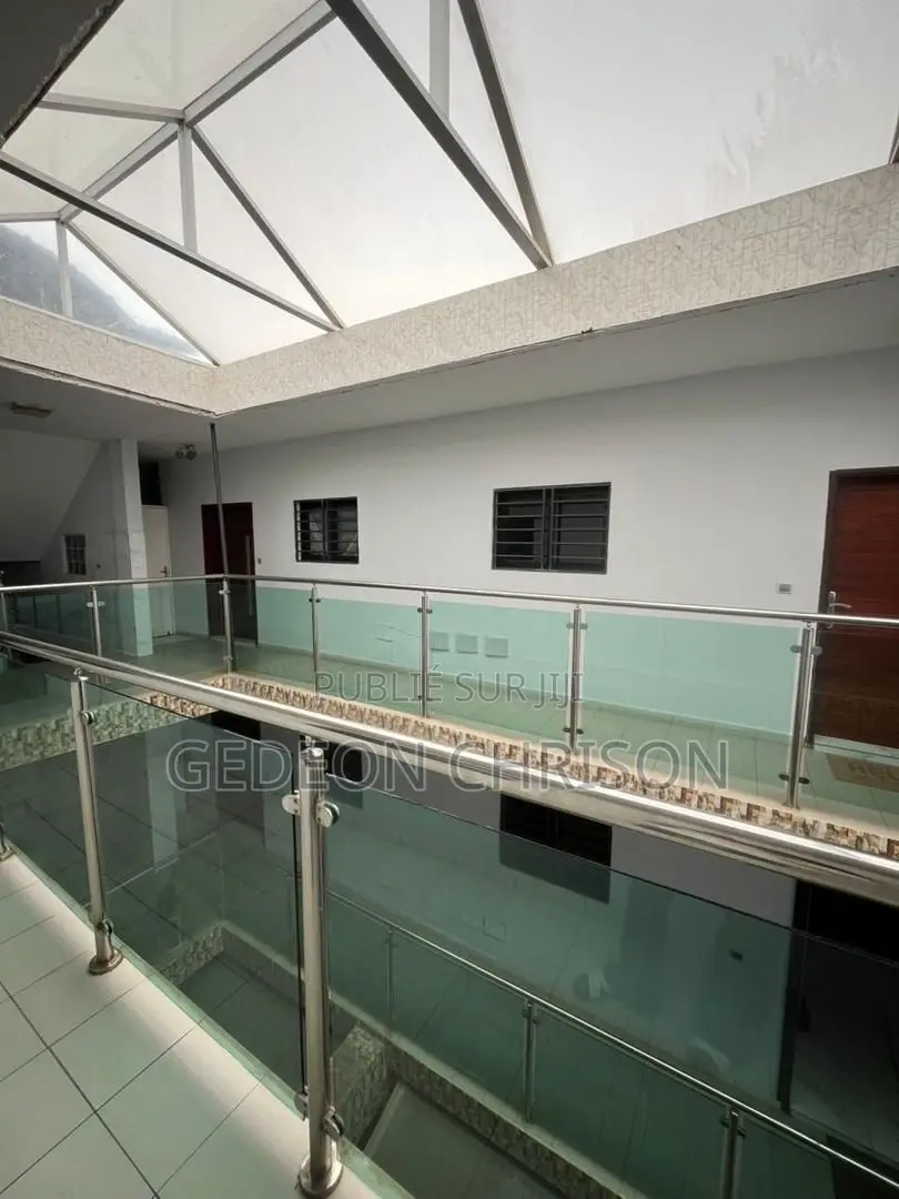 2chbre Appartement dans Cocody à Vendre