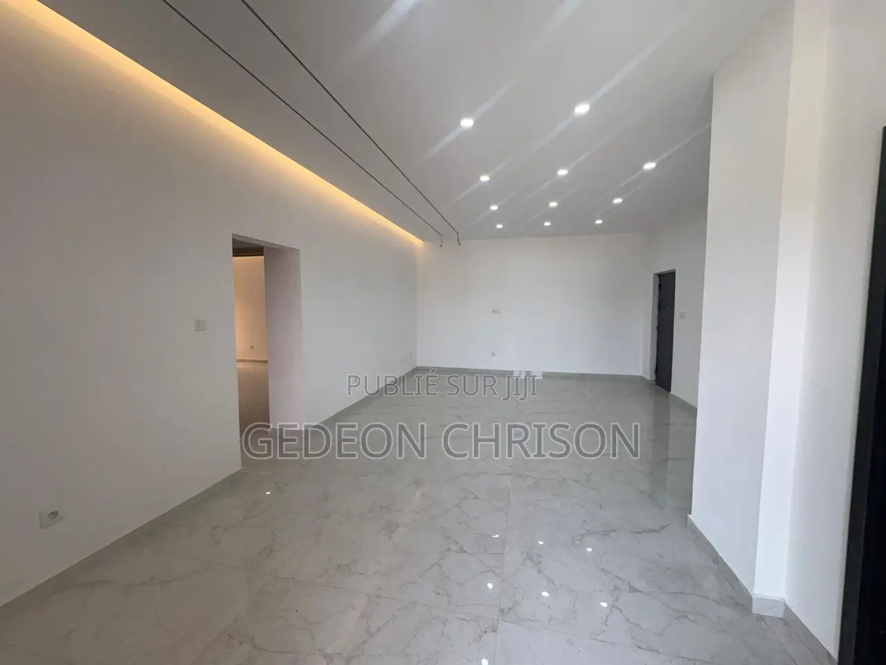 2chbre Appartement dans Cocody à Vendre