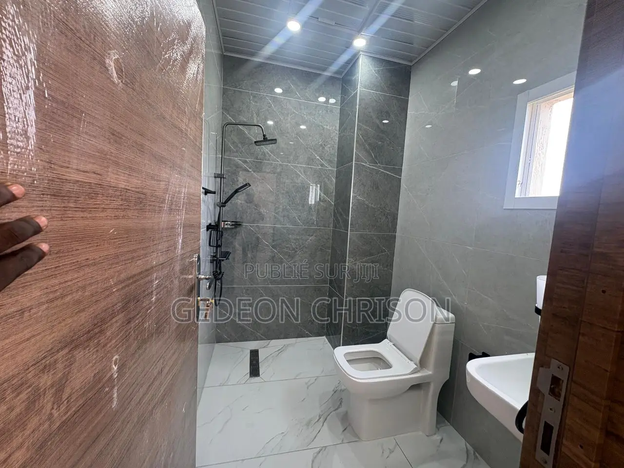 2chbre Appartement dans Cocody à Vendre