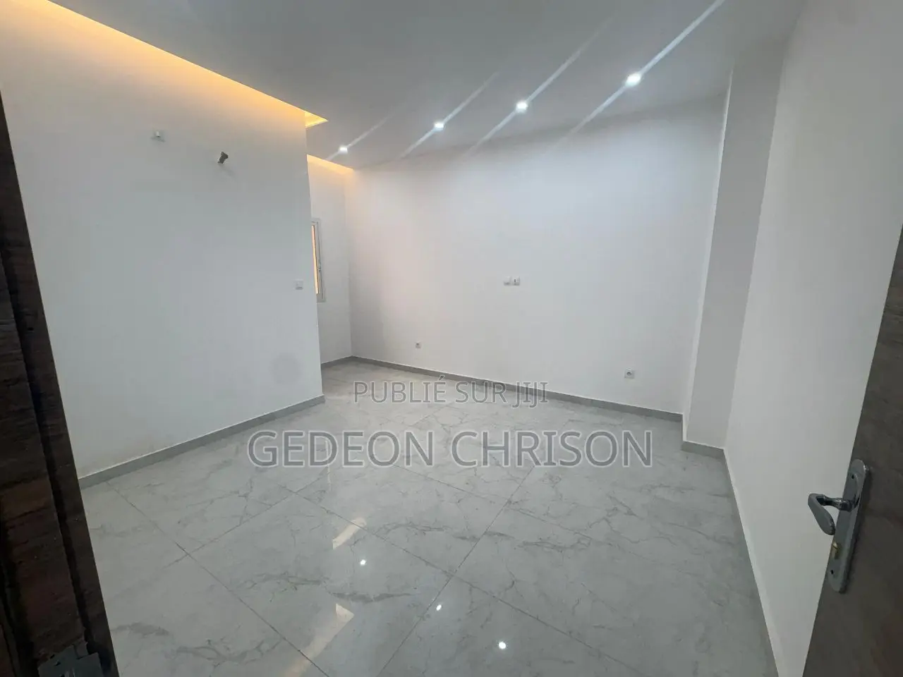 2chbre Appartement dans Cocody à Vendre