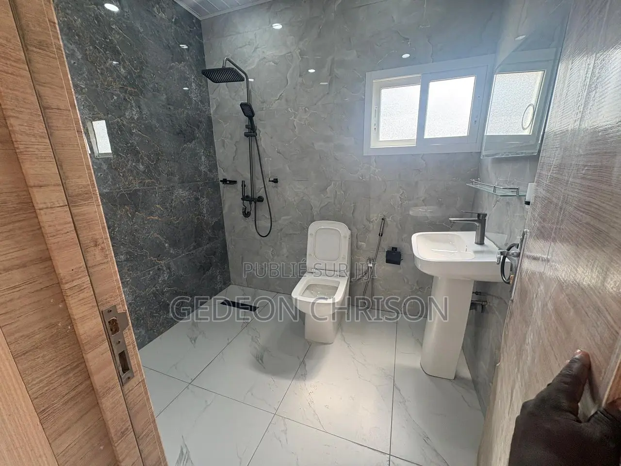 2chbre Appartement dans Cocody à Vendre