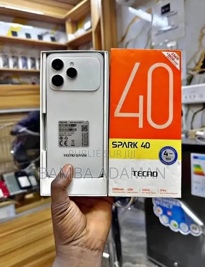 Nouveau Tecno Spark 40 256 GB Blanc