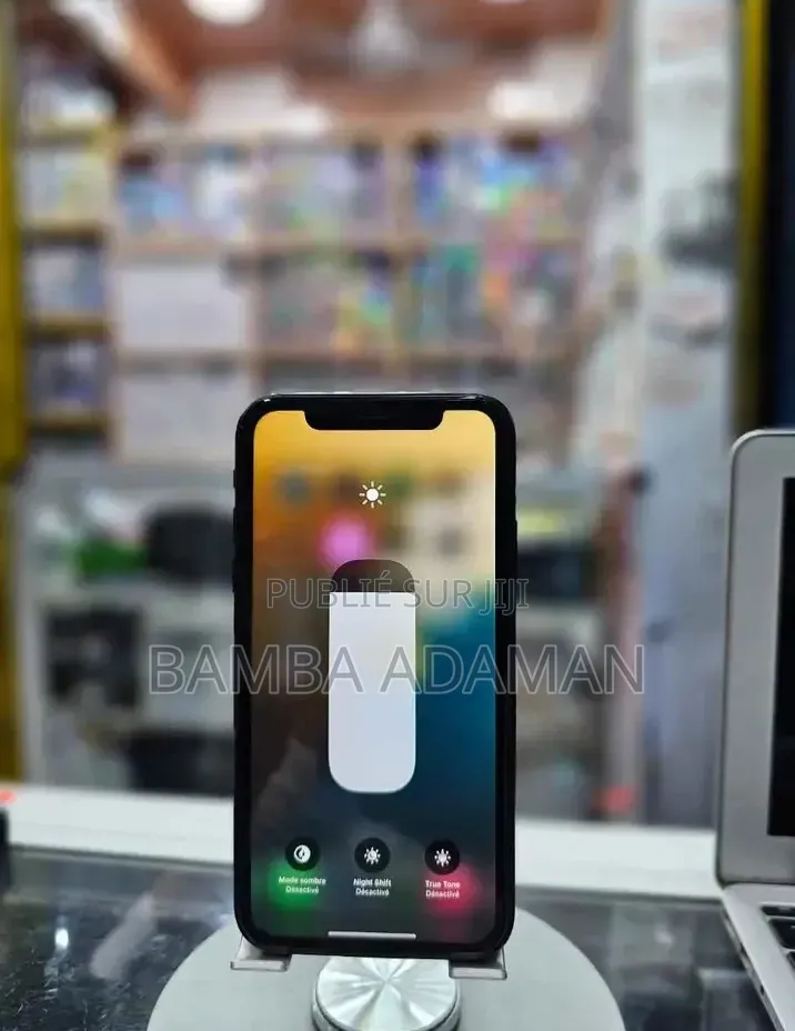 Nouveau Apple iPhone XR 256 GB Noir