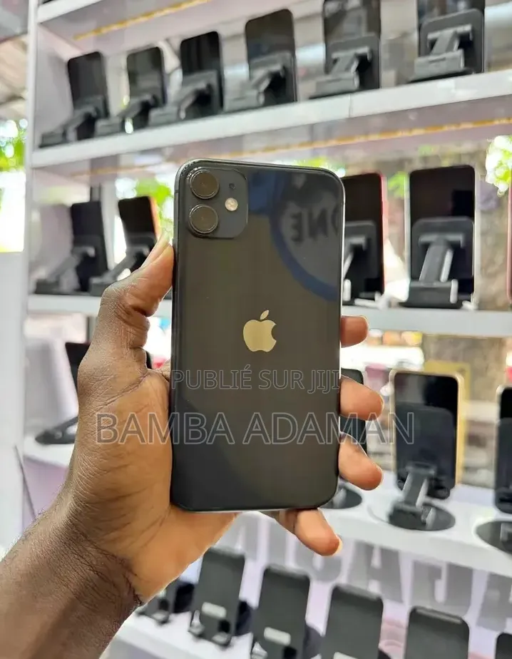 Nouveau Apple iPhone 11 128 GB Noir