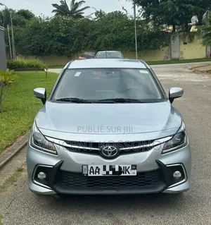 Nouveau Toyota Starlet 2025 Argenté