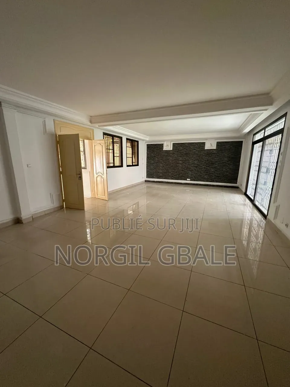 7chbre Villa dans Avec Norco, Cocody à Louer