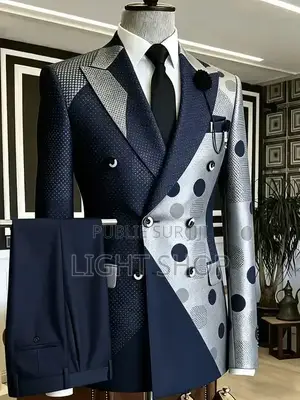 Costume 4 Pièces
