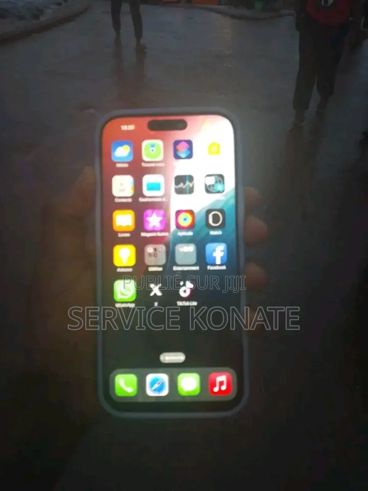 Nouveau Apple iPhone 16 Pro Max 1 TB Autre