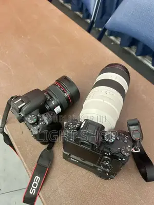 Appareil Photo Canon Eos 250d