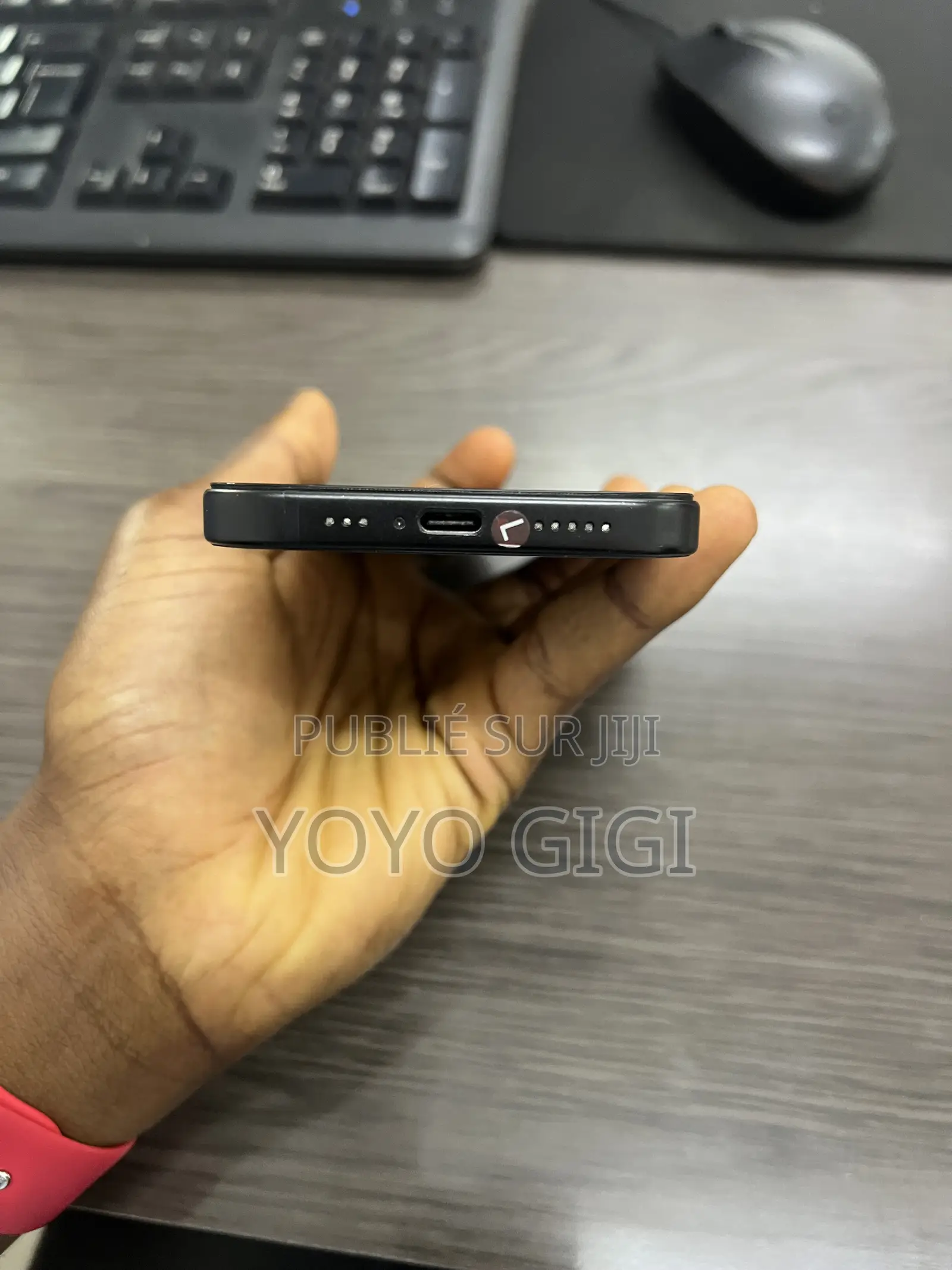 Apple iPhone 15 128 GB Noir
