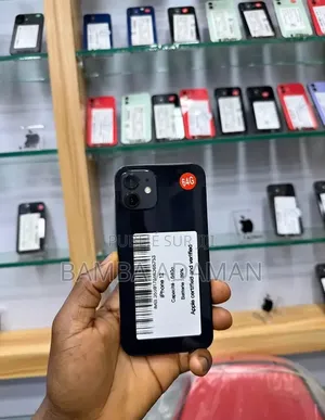 Nouveau Apple iPhone 12 64 GB Noir