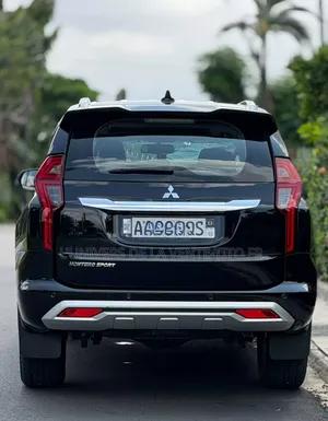 Mitsubishi Montero 2025 Noir