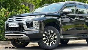 Mitsubishi Montero 2025 Noir