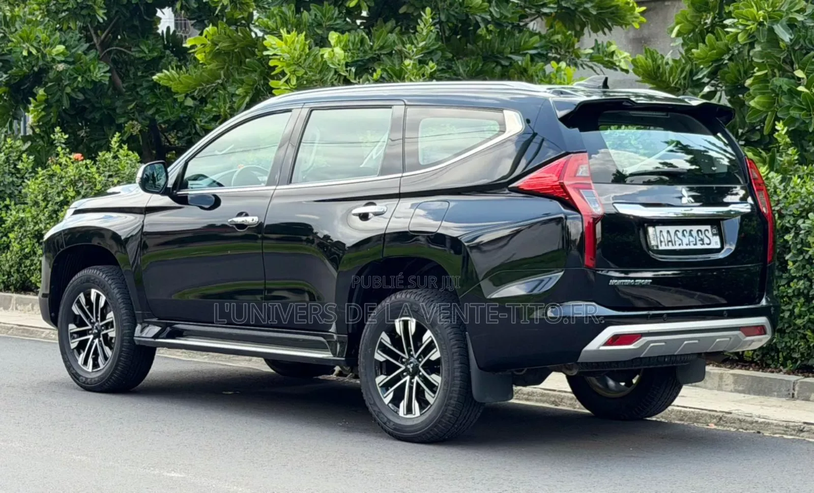 Mitsubishi Montero 2025 Noir