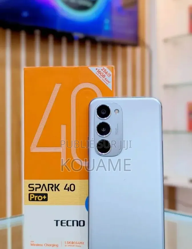 Nouveau Tecno Spark 40 Pro+ 256 GB Blanc