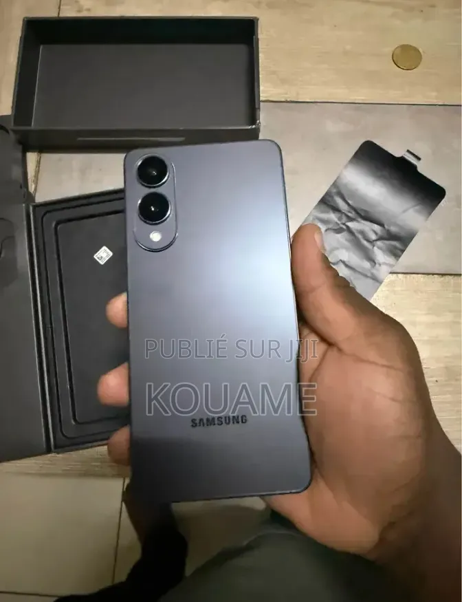 Nouveau Samsung Galaxy S25 Edge 256 GB Noir