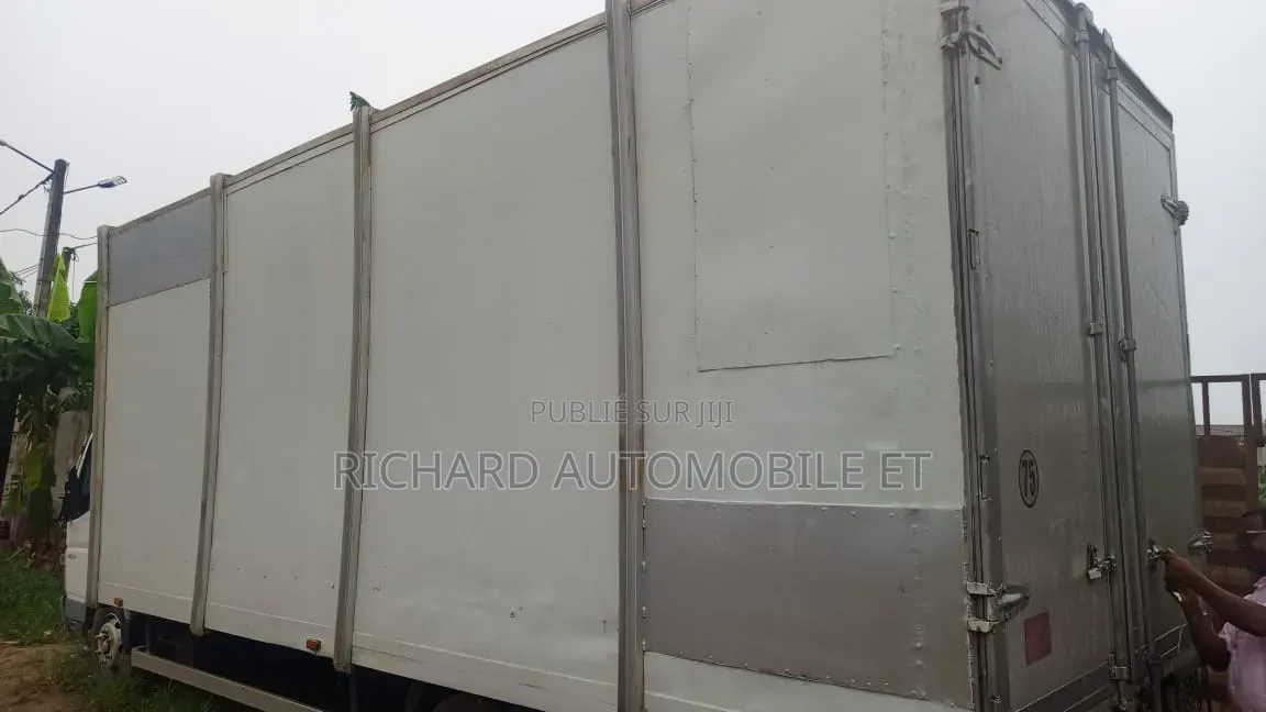 Mitsubishi Canter Fuso