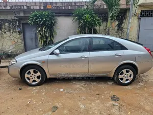 Nissan Primera 2003 Gris