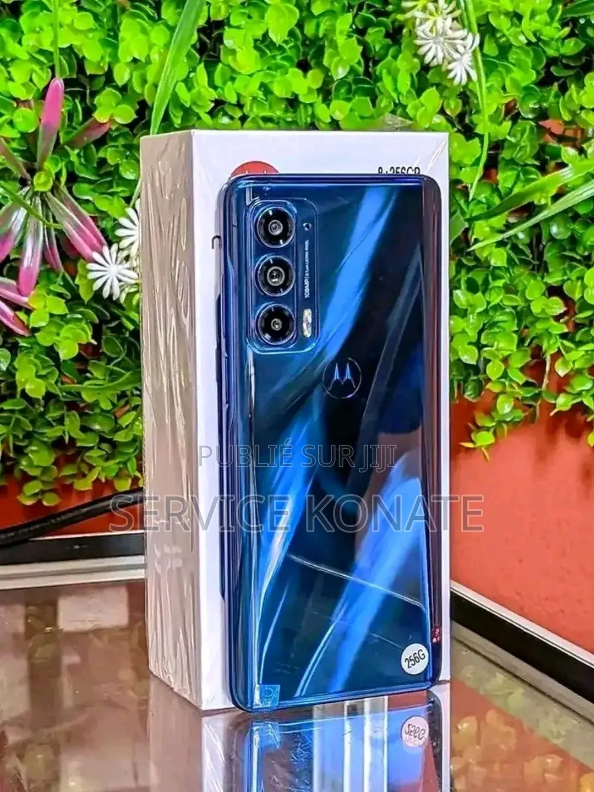 Nouveau Motorola Aura Autre