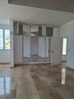 4chbre Duplex dans Ange Immobilier, Cocody à Vendre
